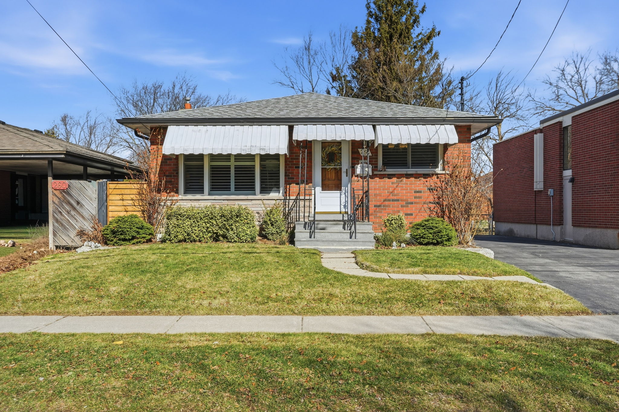 1-web-or-mls-1-Joe Genovese_256 Whitney Ave_Hamilton