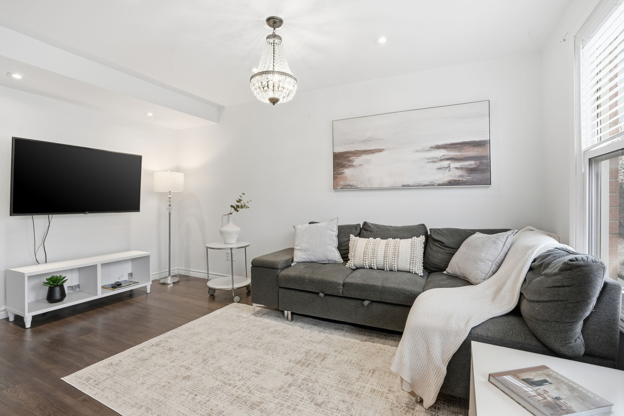 10-web-or-mls-10-Ilona Verlint_1255 Upper Gage Ave 15_Hamilton