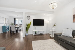 11-web-or-mls-11-Ilona Verlint_1255 Upper Gage Ave 15_Hamilton