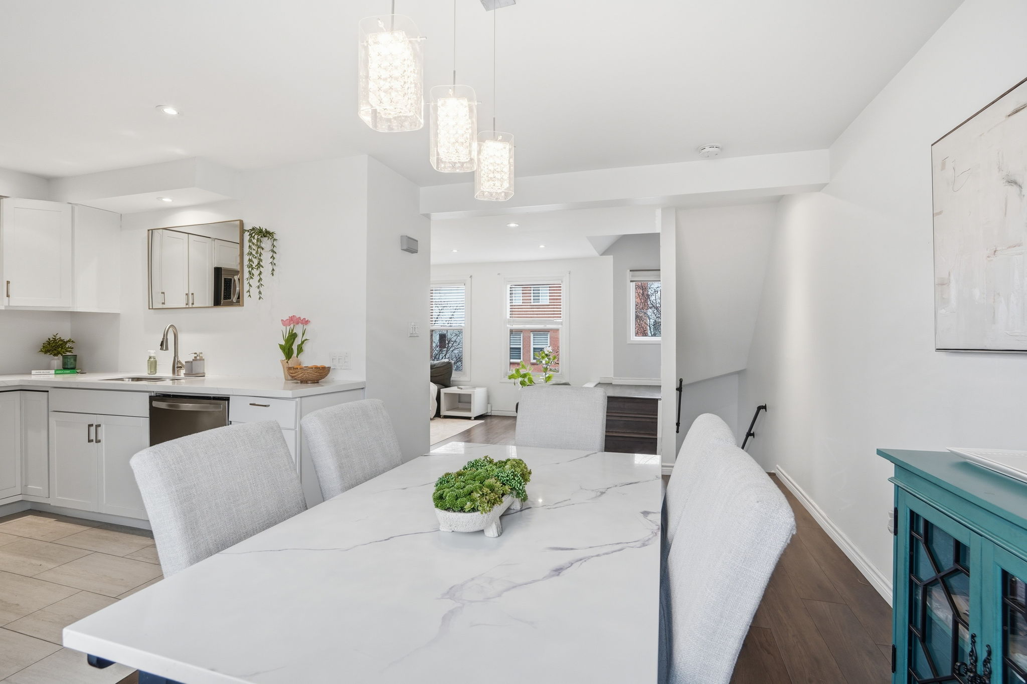 19-web-or-mls-19-Ilona Verlint_1255 Upper Gage Ave 15_Hamilton