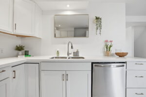 20-web-or-mls-20-Ilona Verlint_1255 Upper Gage Ave 15_Hamilton