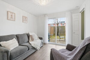 21-web-or-mls-21-Ilona Verlint_1255 Upper Gage Ave 15_Hamilton