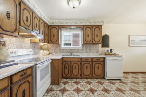 21-web-or-mls-21-Joe Genovese_256 Whitney Ave_Hamilton