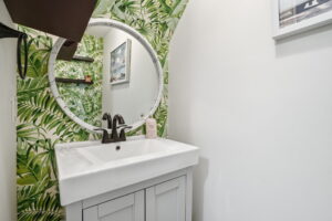 26-web-or-mls-26-Ilona Verlint_1255 Upper Gage Ave 15_Hamilton