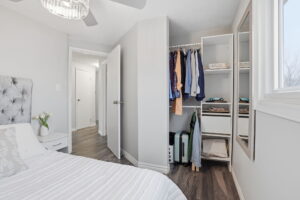 32-web-or-mls-32-Ilona Verlint_1255 Upper Gage Ave 15_Hamilton