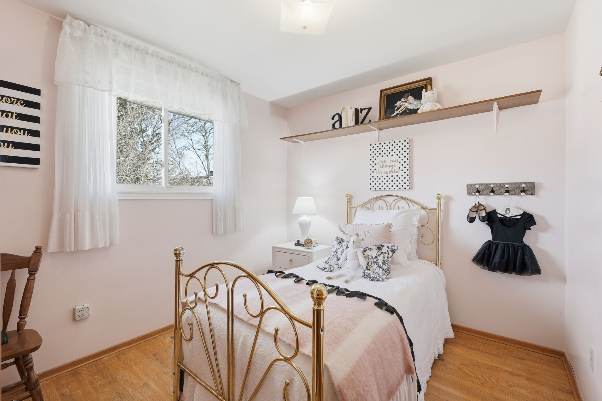 34-web-or-mls-34-Joe Genovese_256 Whitney Ave_Hamilton