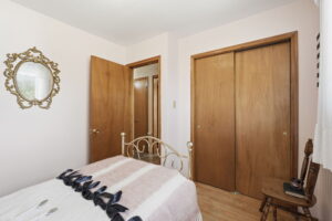 35-web-or-mls-35-Joe Genovese_256 Whitney Ave_Hamilton