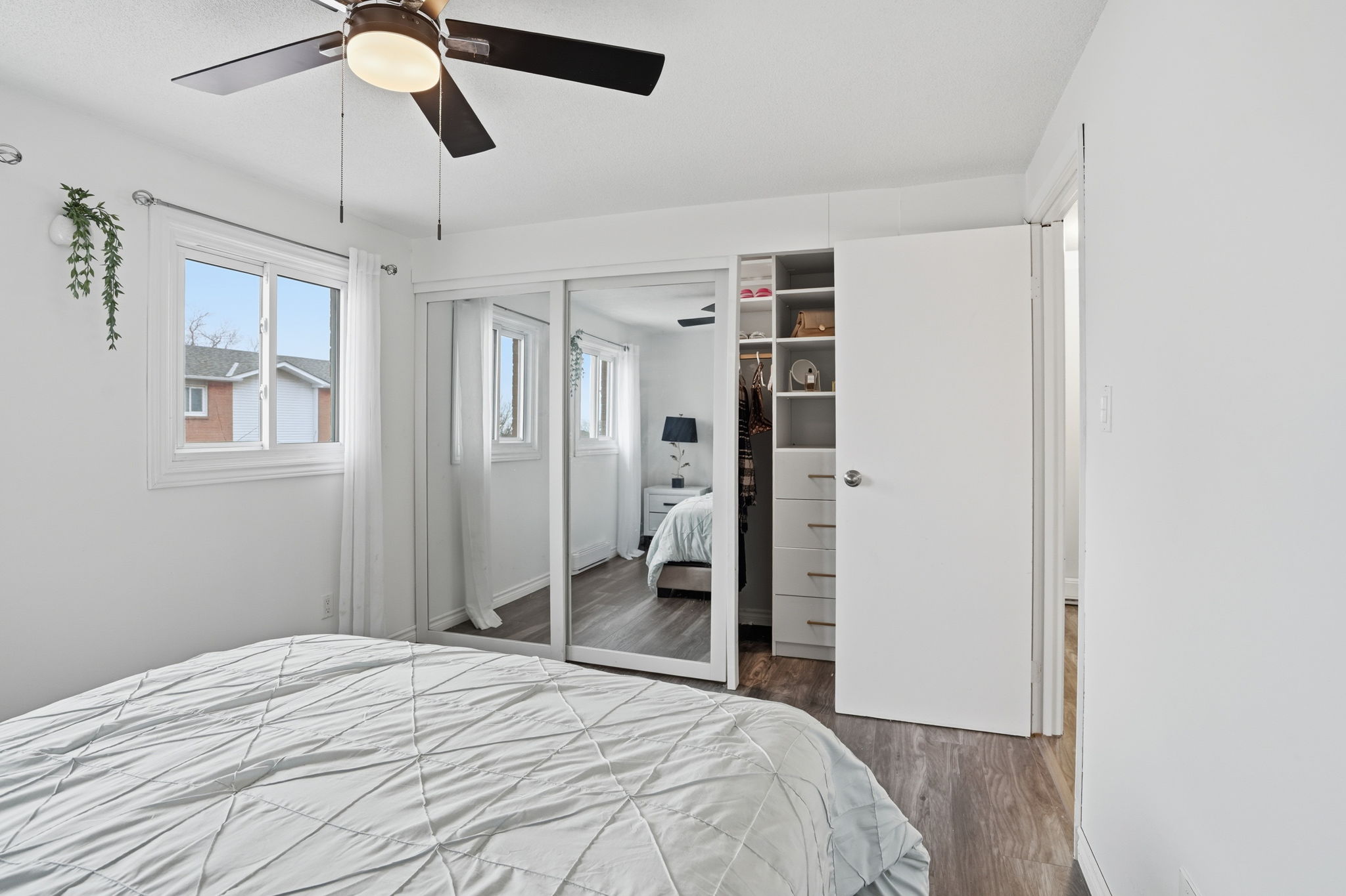 37-web-or-mls-37-Ilona Verlint_1255 Upper Gage Ave 15_Hamilton