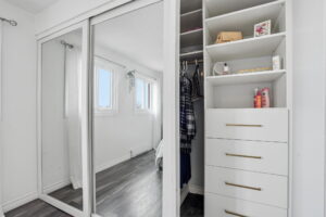 38-web-or-mls-38-Ilona Verlint_1255 Upper Gage Ave 15_Hamilton