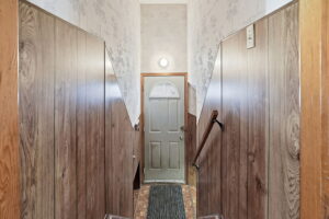 40-web-or-mls-40-Joe Genovese_256 Whitney Ave_Hamilton