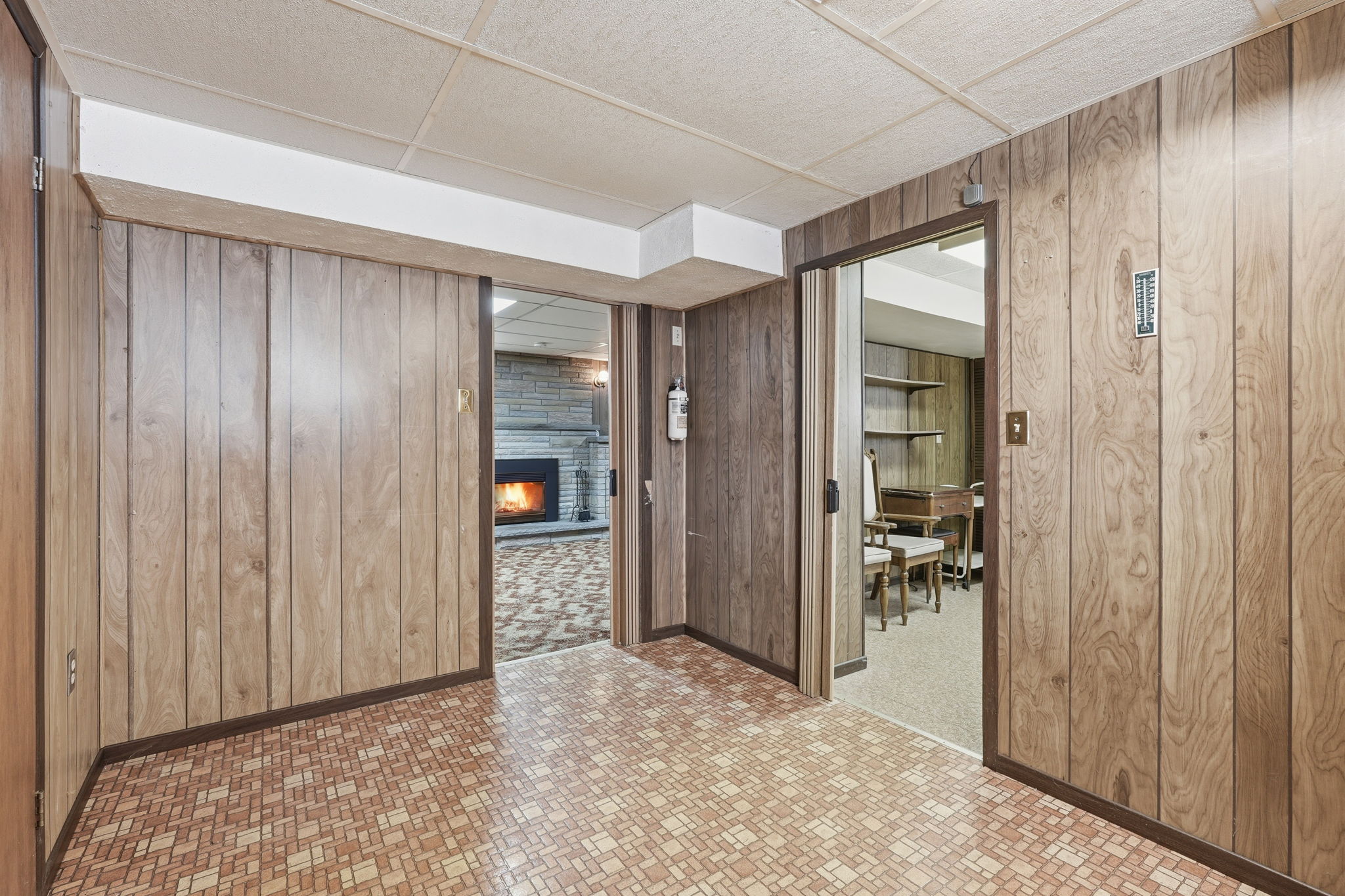 42-web-or-mls-42-Joe Genovese_256 Whitney Ave_Hamilton