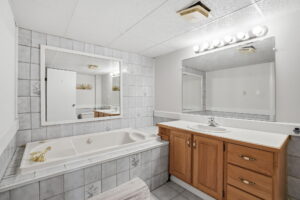 51-web-or-mls-51-Dane Pirro_94 Wendover Dr_Hamilton