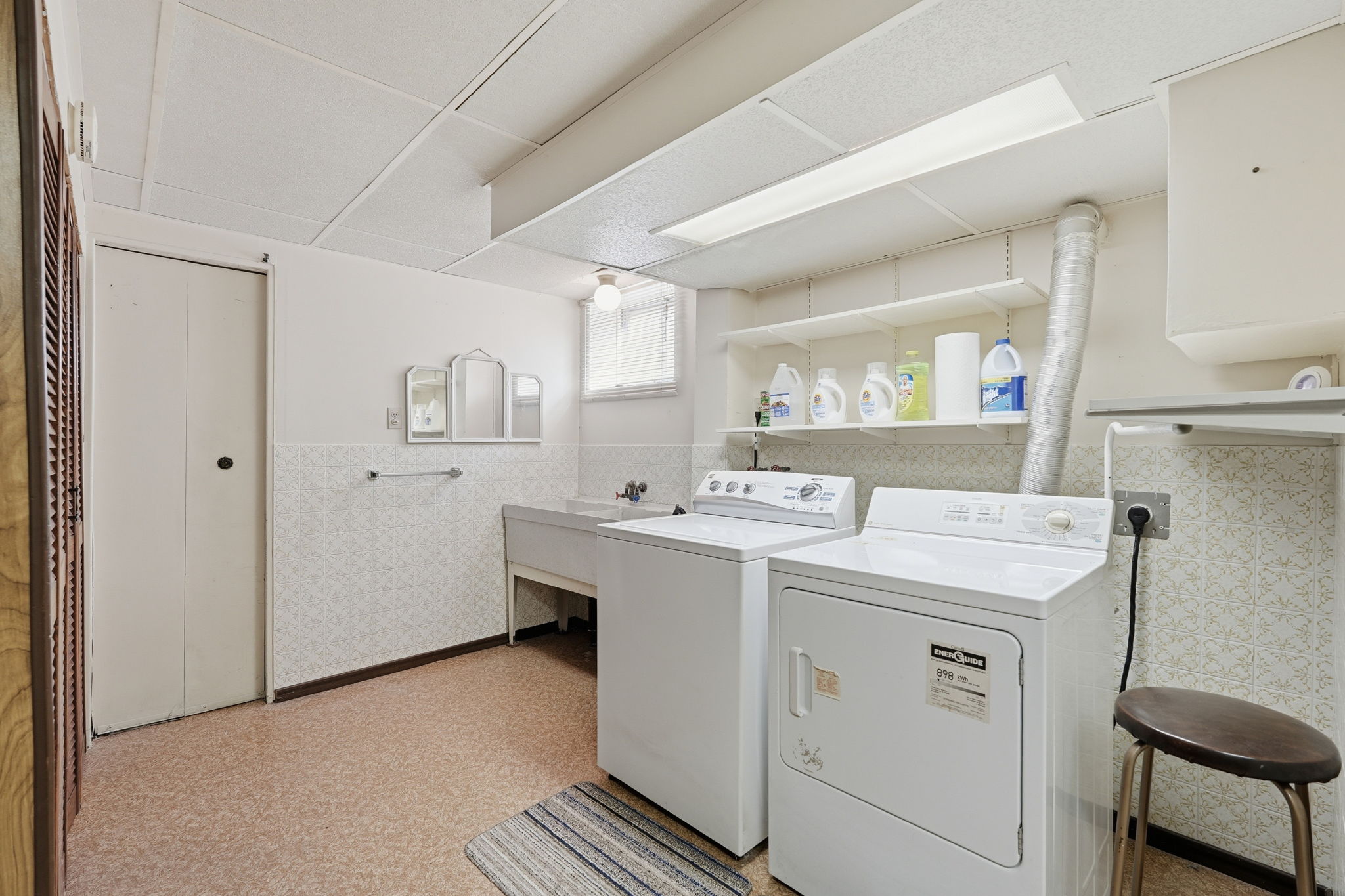 58-web-or-mls-58-Joe Genovese_256 Whitney Ave_Hamilton