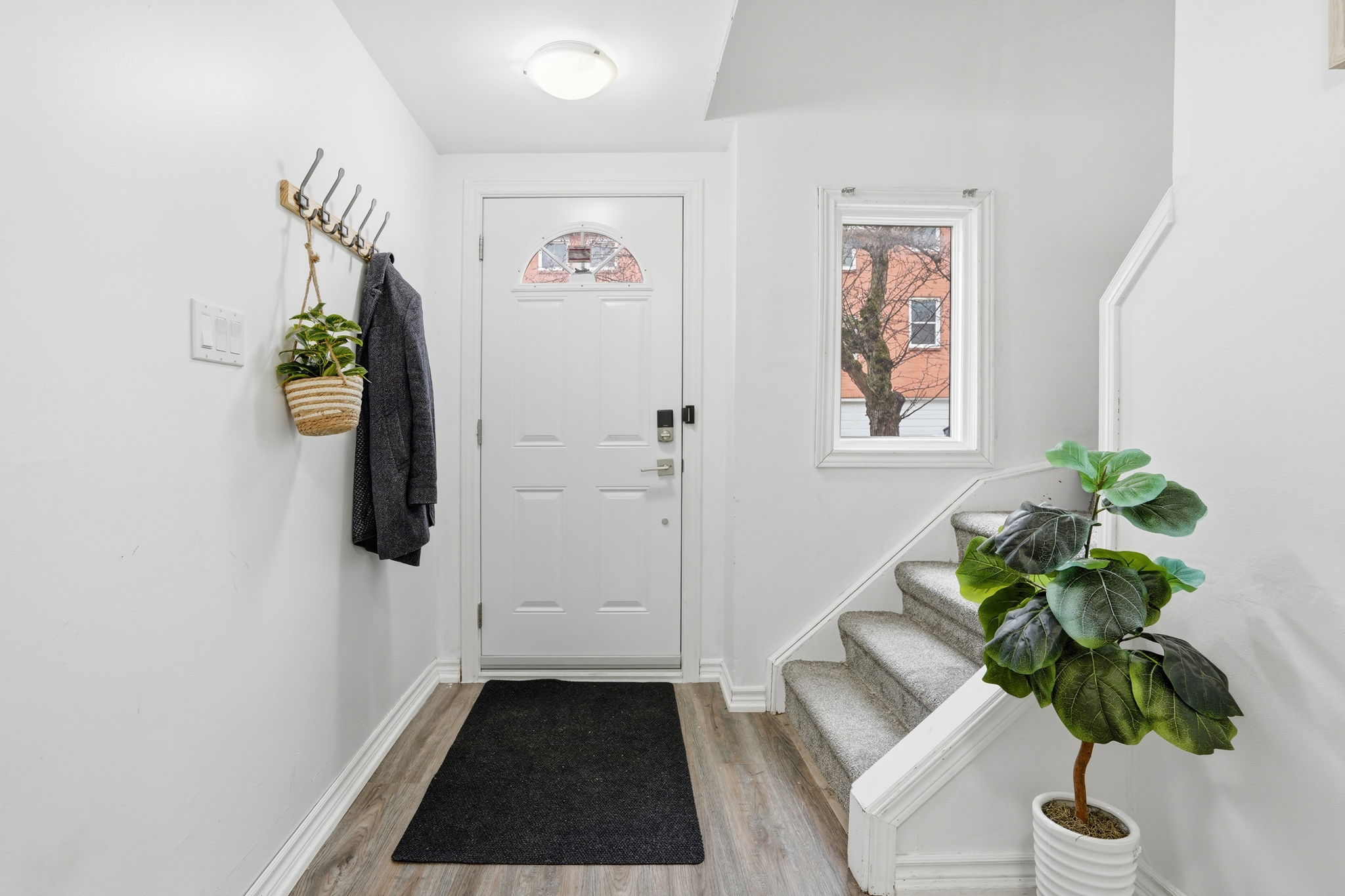 6-web-or-mls-6-Ilona Verlint_1255 Upper Gage Ave 15_Hamilton