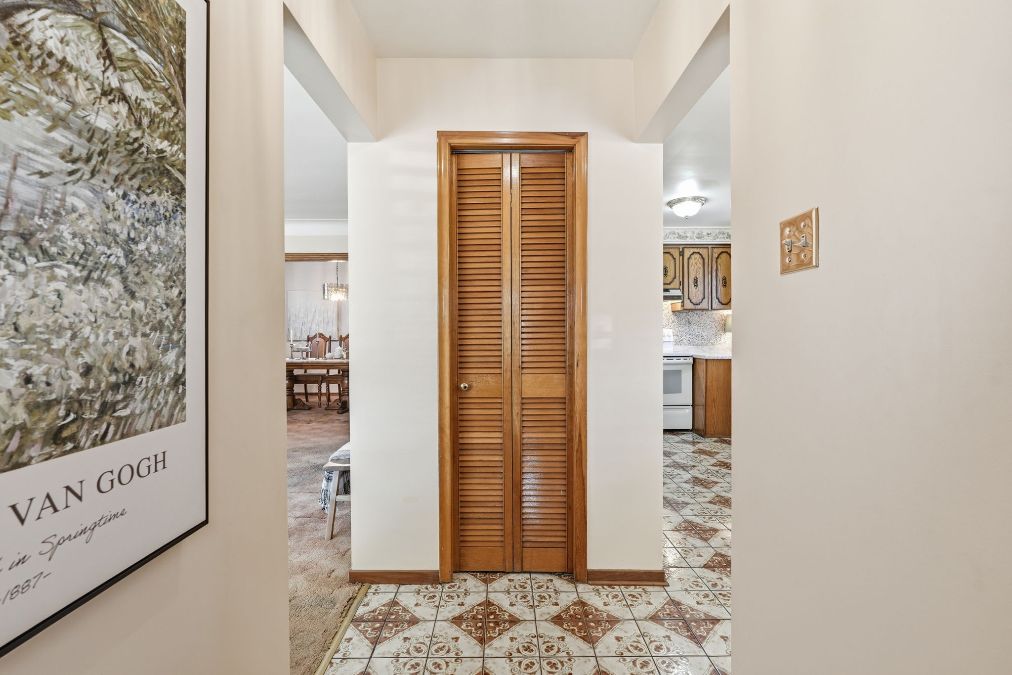 7-web-or-mls-7-Joe Genovese_256 Whitney Ave_Hamilton