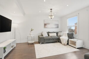 8-web-or-mls-8-Ilona Verlint_1255 Upper Gage Ave 15_Hamilton