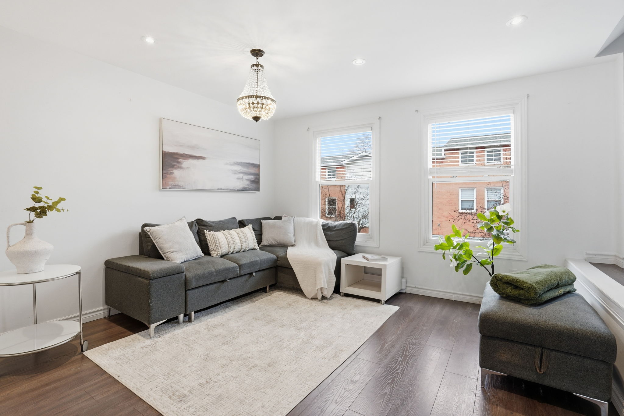 9-web-or-mls-9-Ilona Verlint_1255 Upper Gage Ave 15_Hamilton