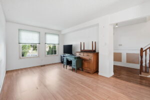 10-web-or-mls-10-Samantha Frank - 471 Knightsbridge Crescent_