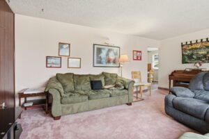 12-web-or-mls-12-Samantha Frank_99 Palmer Rd