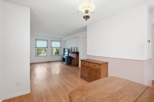 14-web-or-mls-14-Samantha Frank - 471 Knightsbridge Crescent_