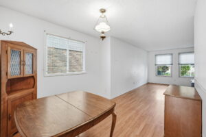 15-web-or-mls-15-Samantha Frank - 471 Knightsbridge Crescent_