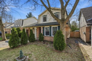 2-web-or-mls-02-Samantha Frank - 471 Knightsbridge Crescent_