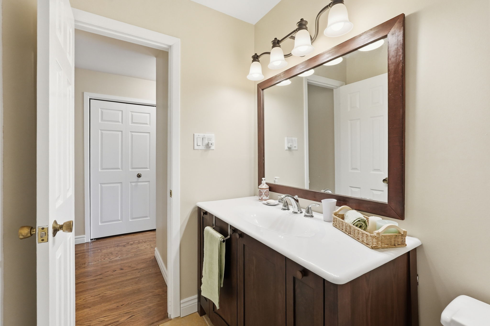 30-web-or-mls-30-Jeff Frank_1538 Westminster Pl