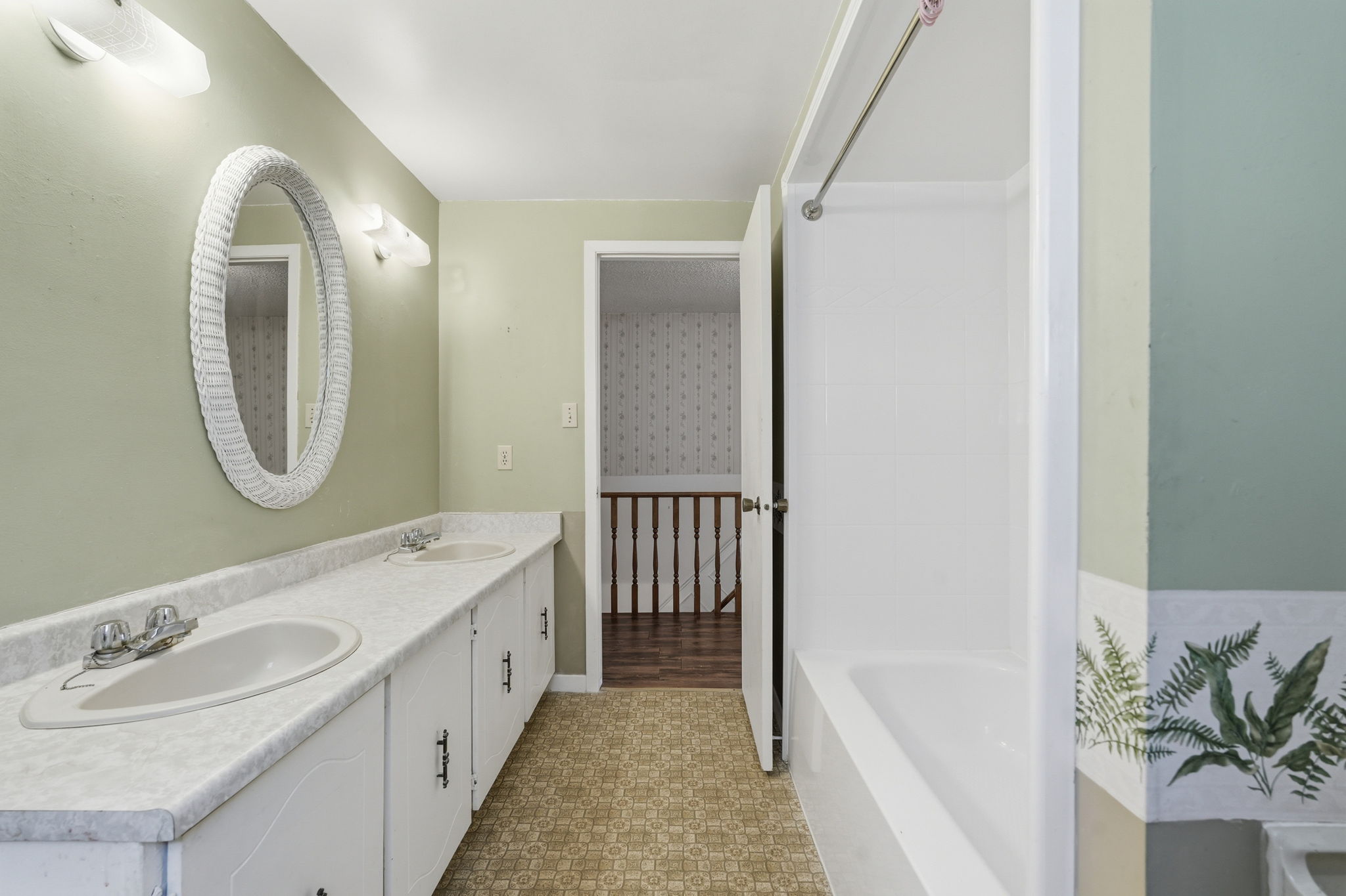 36-web-or-mls-36-Samantha Frank - 471 Knightsbridge Crescent_