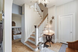 40-web-or-mls-40-Samantha Frank_1266 Scenic Dr