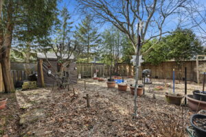 48-web-or-mls-48-Samantha Frank - 471 Knightsbridge Crescent_