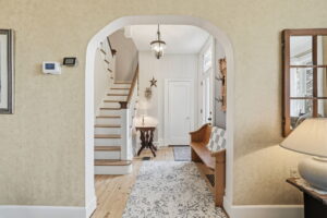 8-web-or-mls-08-Samantha Frank_1266 Scenic Dr