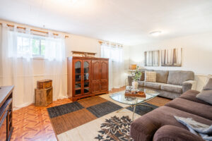 82TurnbullRdHamiltonLowRes-32