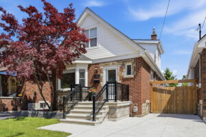 1-web-or-mls-1_Samantha Frank_215 Wexford Ave S