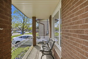12-web-or-mls-12-Samantha Frank-267 Greencedar Dr