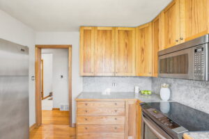 15-web-or-mls-15-Jeff Frank_1961 Centre Rd