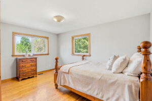 22-web-or-mls-22-Jeff Frank_1961 Centre Rd