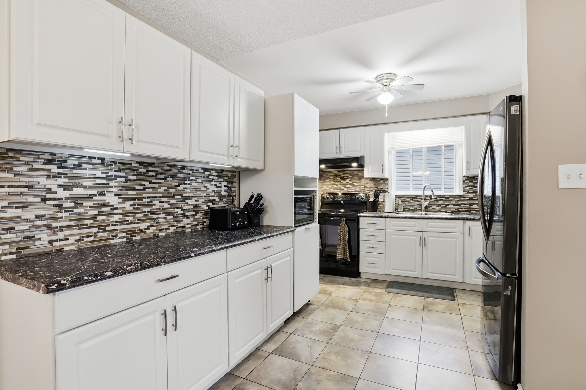 23-web-or-mls-23-Jason Baker_593 Grey St, Brantford
