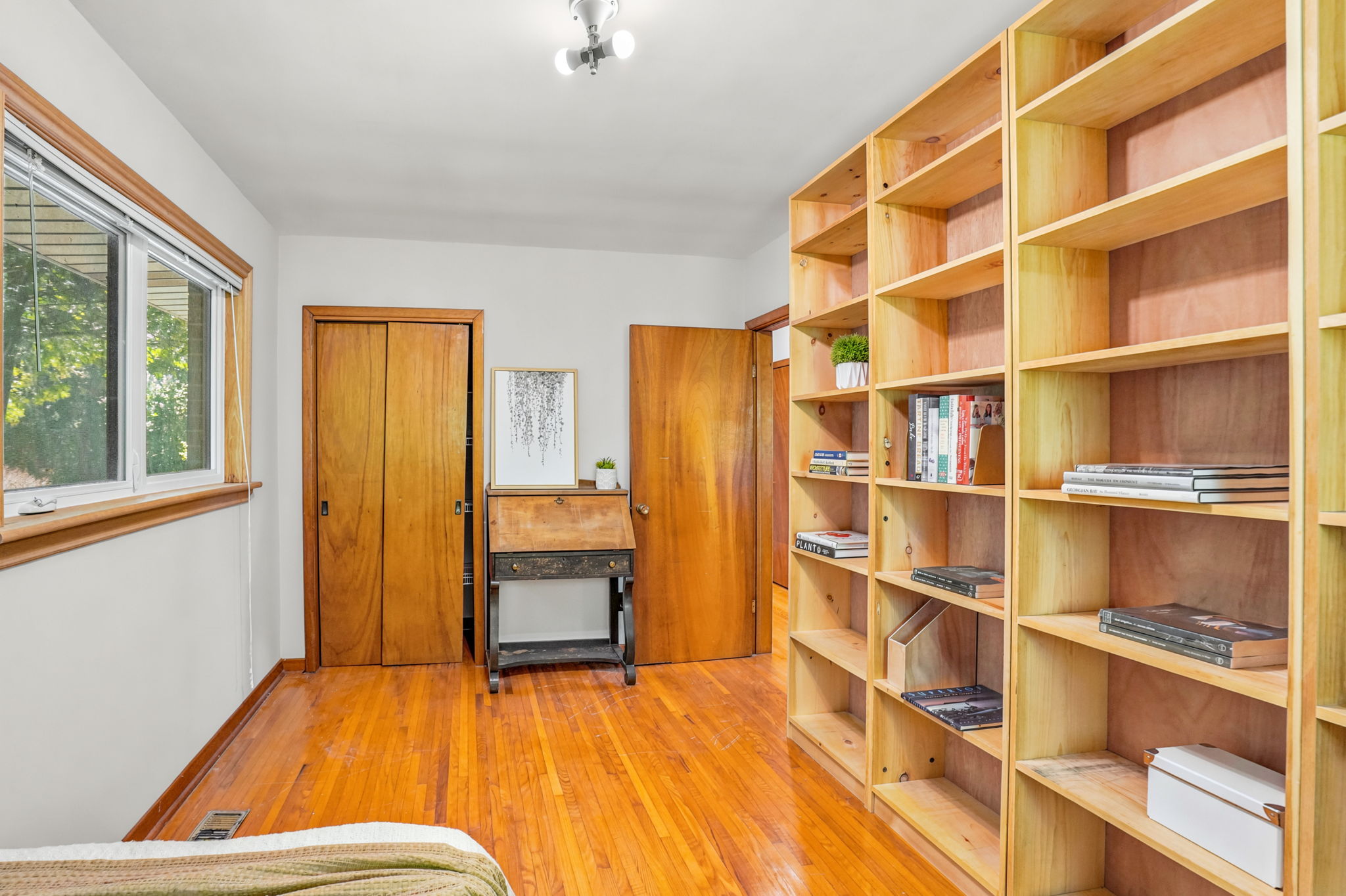 24-web-or-mls-24-Jeff Frank_1961 Centre Rd