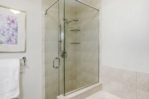 24-web-or-mls-24-Samantha Frank_96 Abbotsford Trail