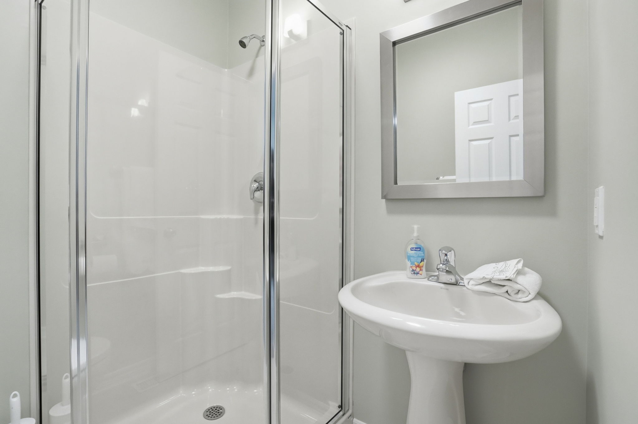29-web-or-mls-29-Samantha Frank_96 Abbotsford Trail