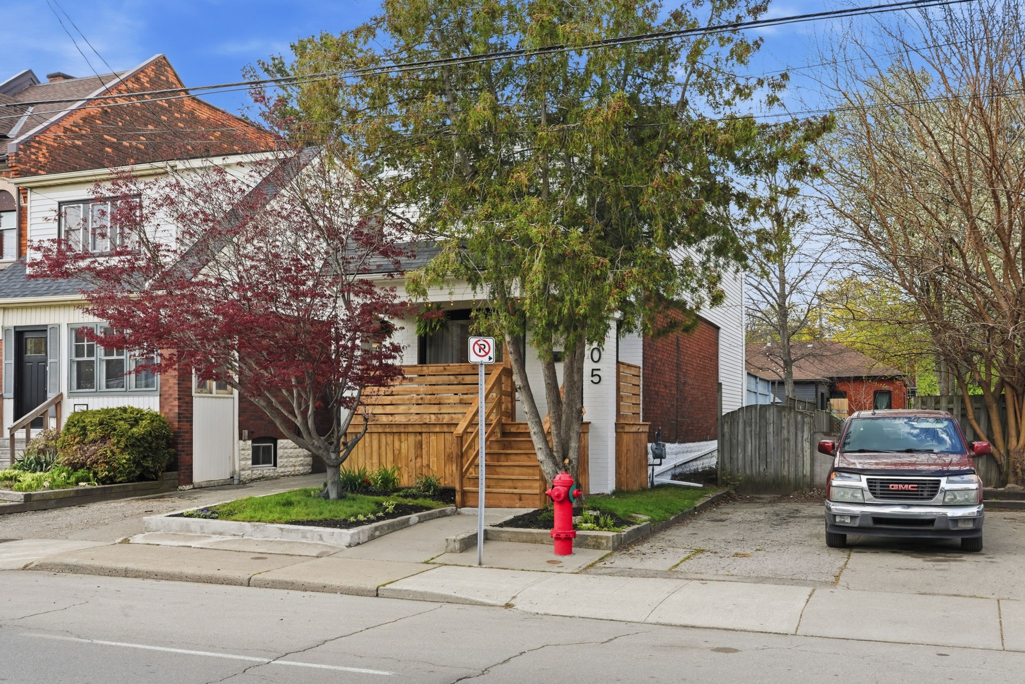 3-web-or-mls-03-Ilona Verlint_205 Locke St