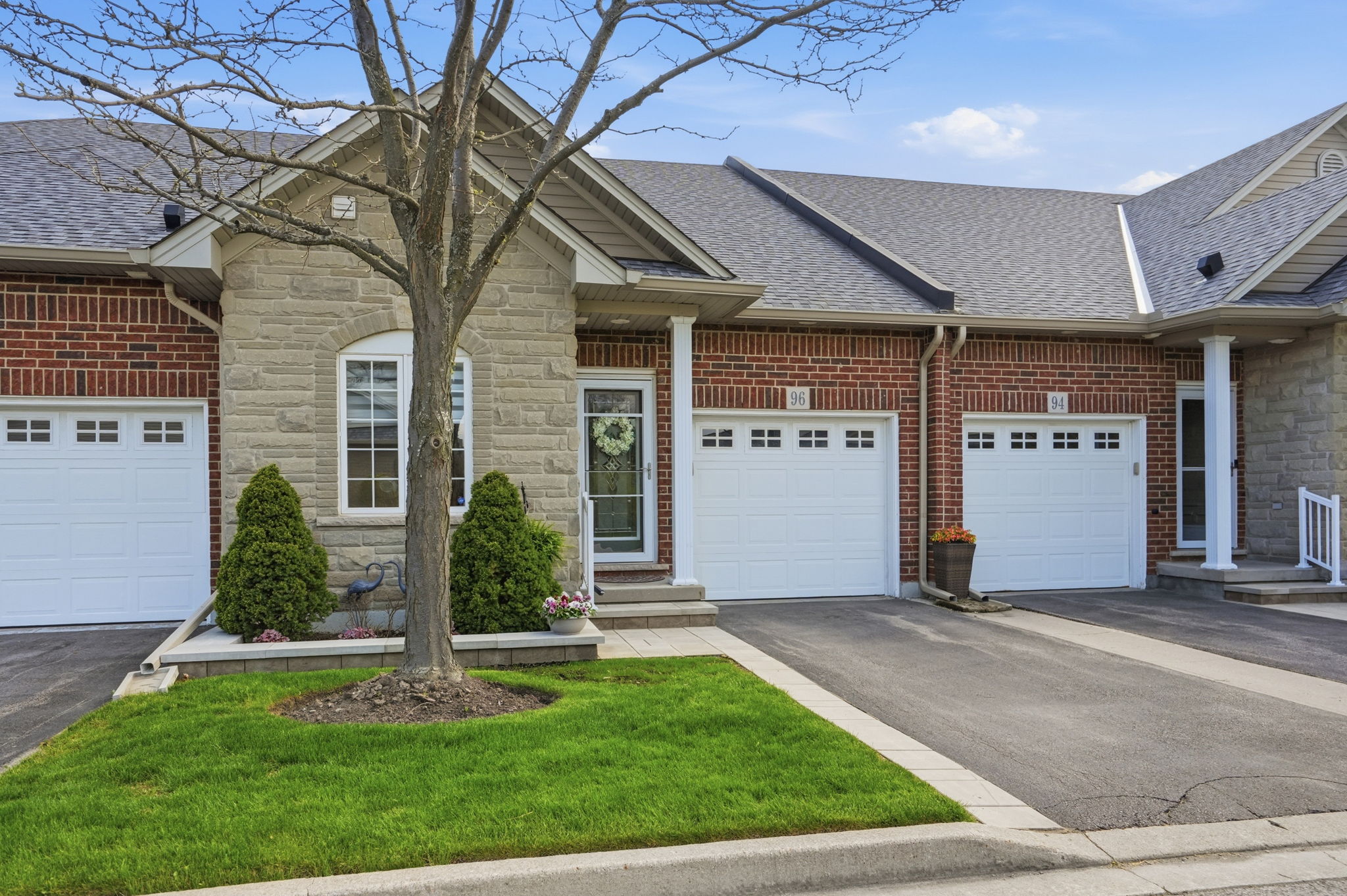 3-web-or-mls-03-Samantha Frank_96 Abbotsford Trail