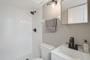 37-web-or-mls-37-Renzo Passaretti_66 Purnell Dr