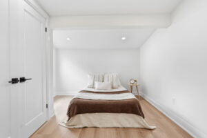 39-web-or-mls-39-Ilona Verlint_205 Locke St