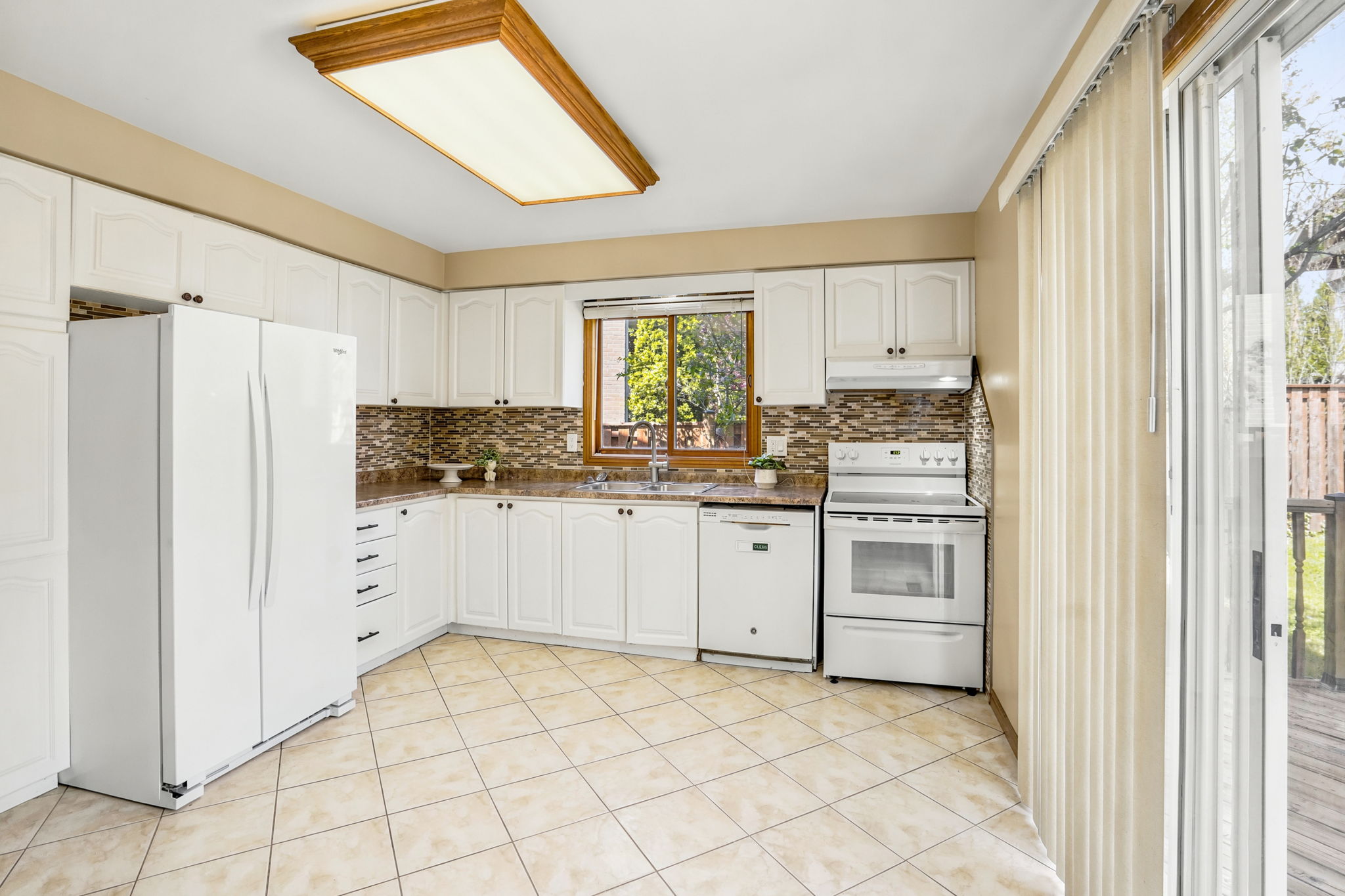 41-web-or-mls-41-Frank_35 Amblecote Pl, Hamilton