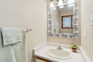 43-web-or-mls-43-Frank_35 Amblecote Pl, Hamilton