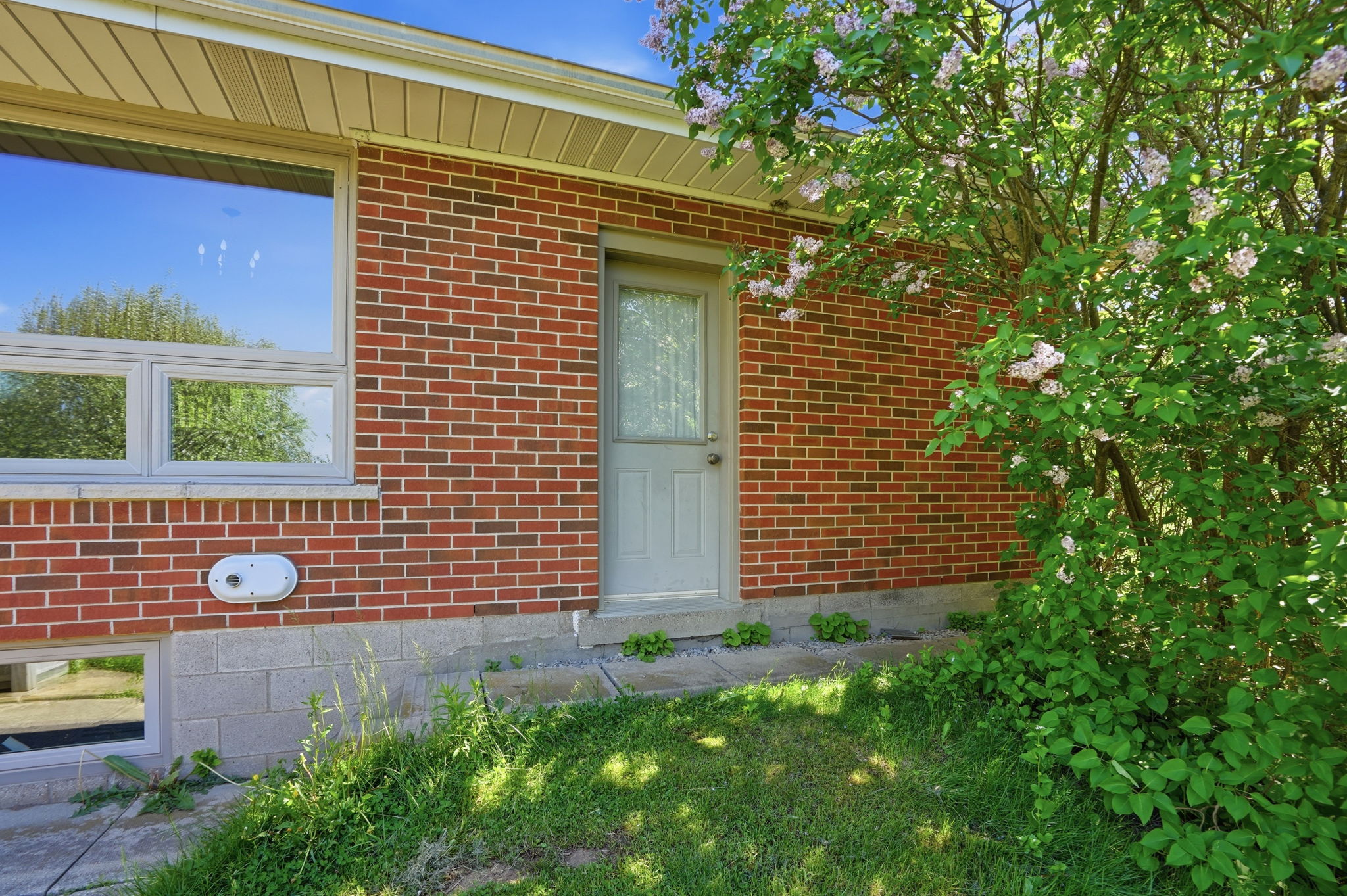 44-web-or-mls-44-Jeff Frank_1961 Centre Rd
