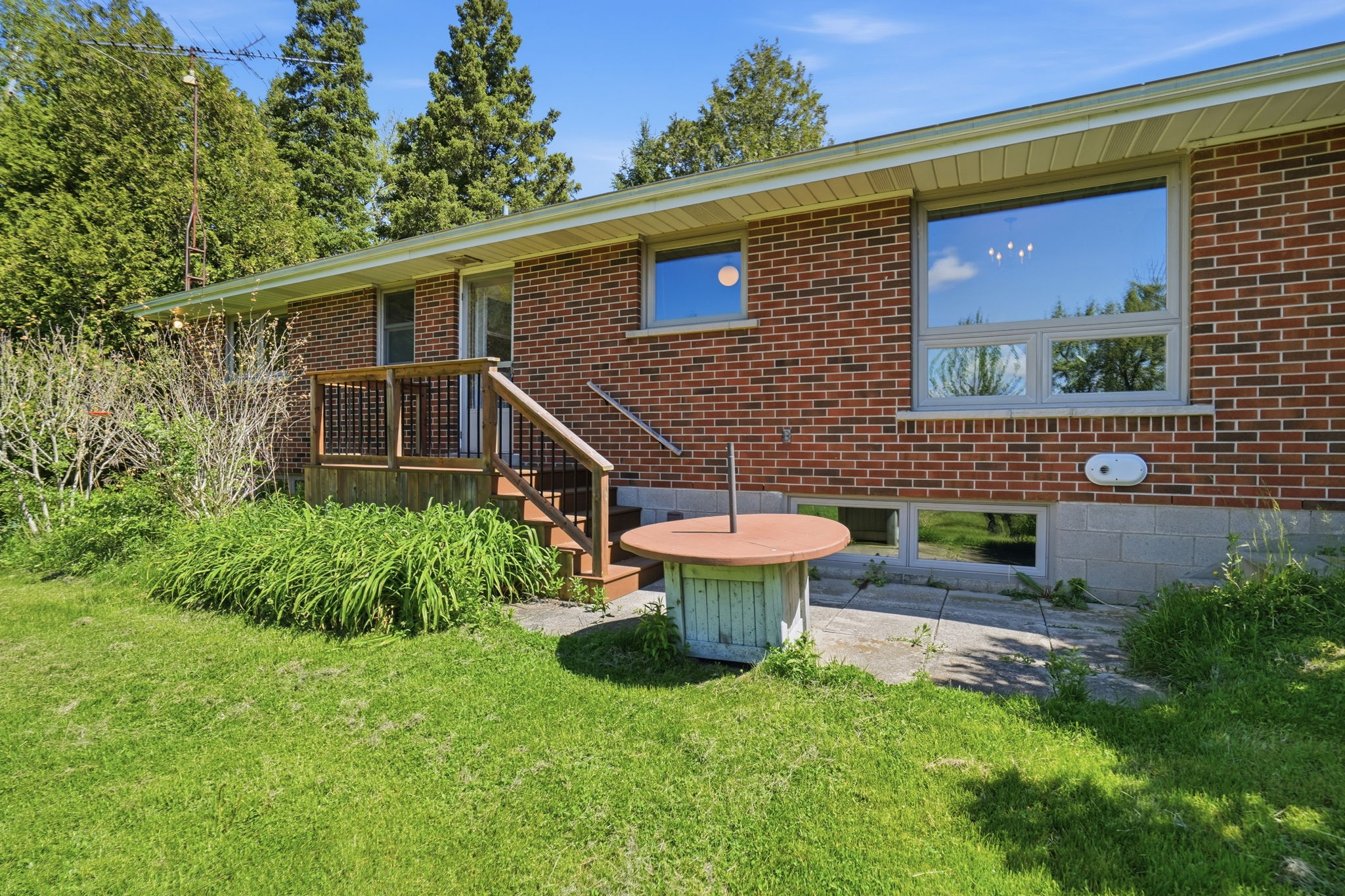 45-web-or-mls-45-Jeff Frank_1961 Centre Rd