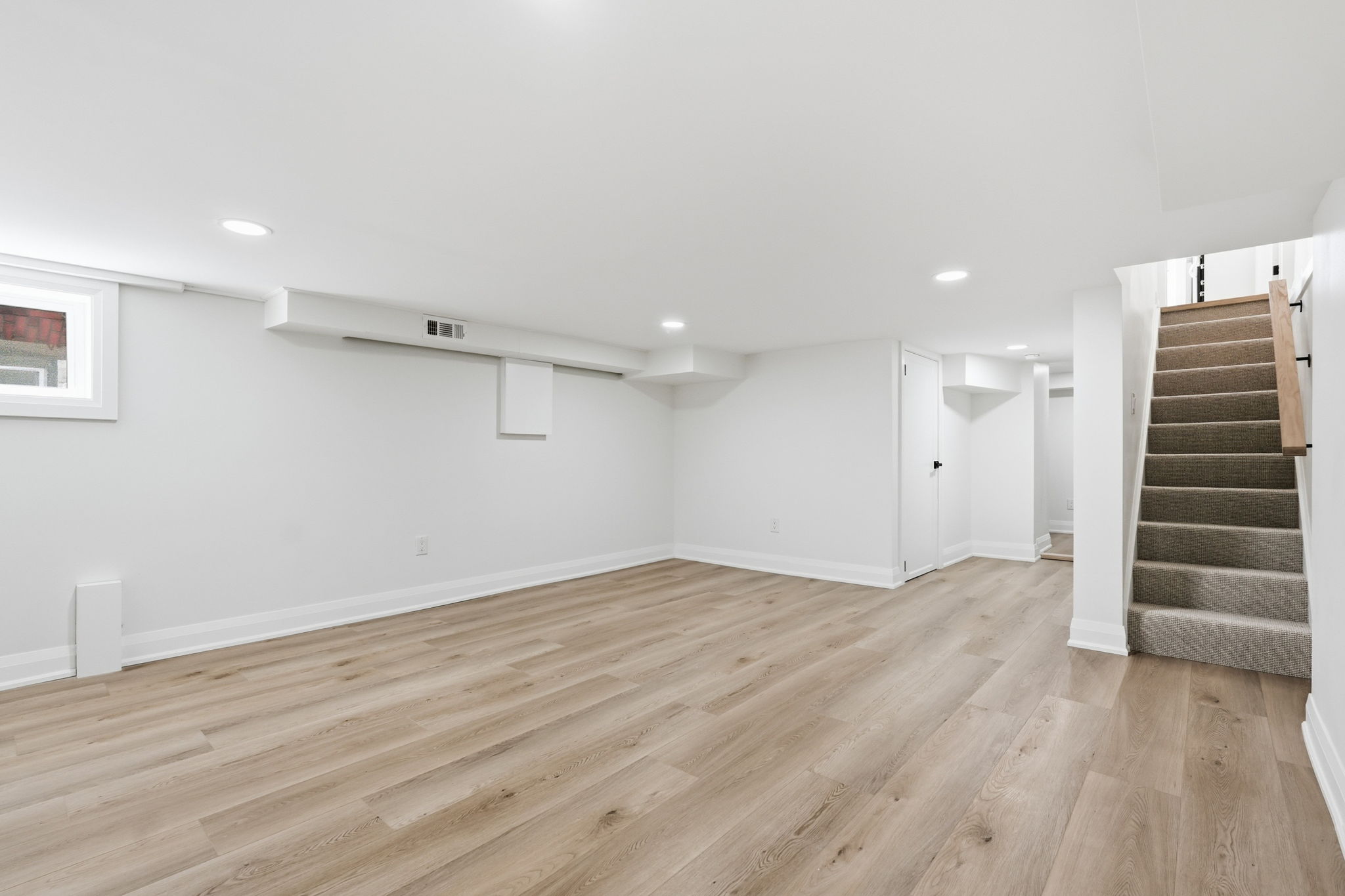 47-web-or-mls-47-Ilona Verlint_205 Locke St