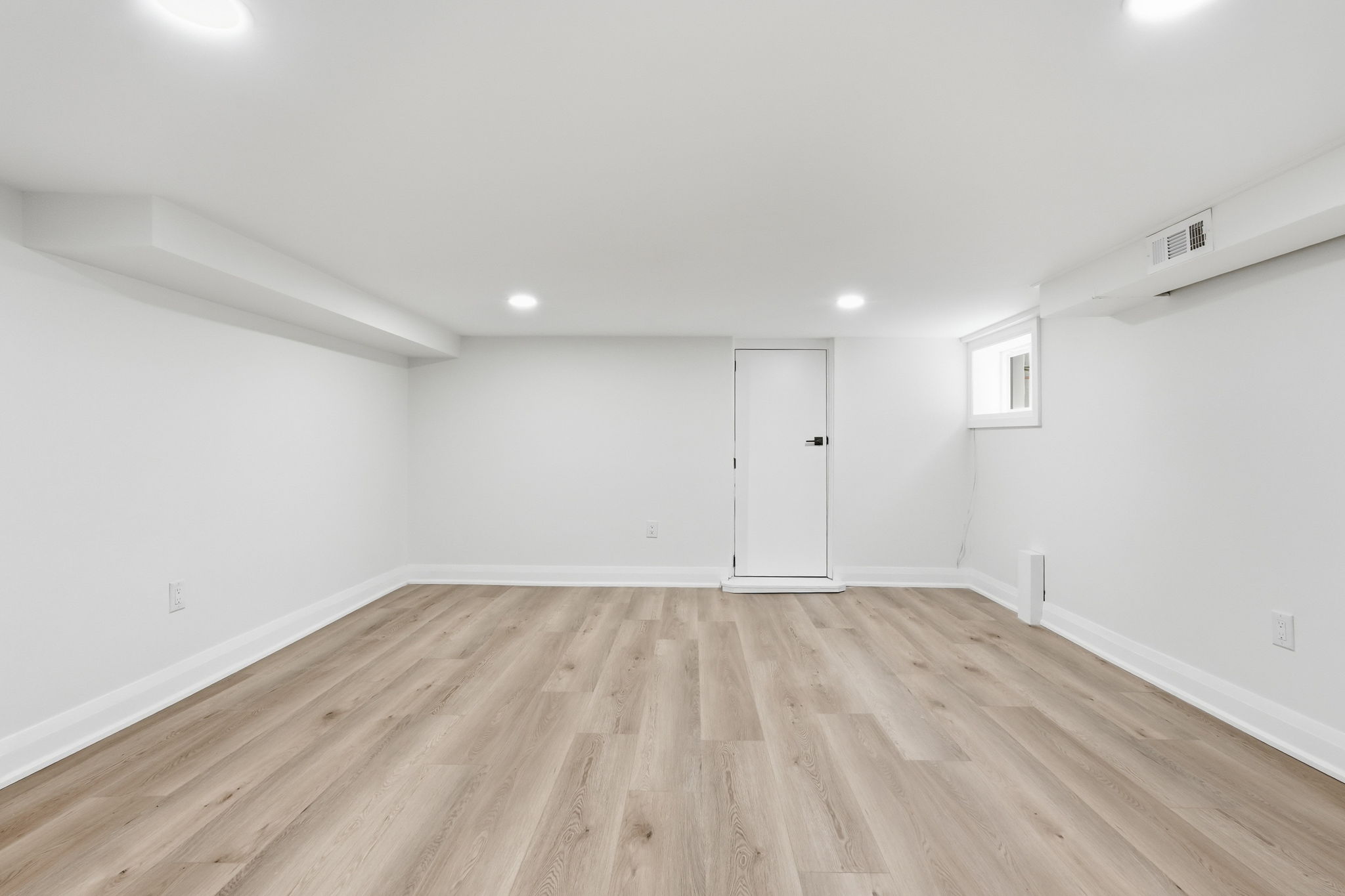 48-web-or-mls-48-Ilona Verlint_205 Locke St